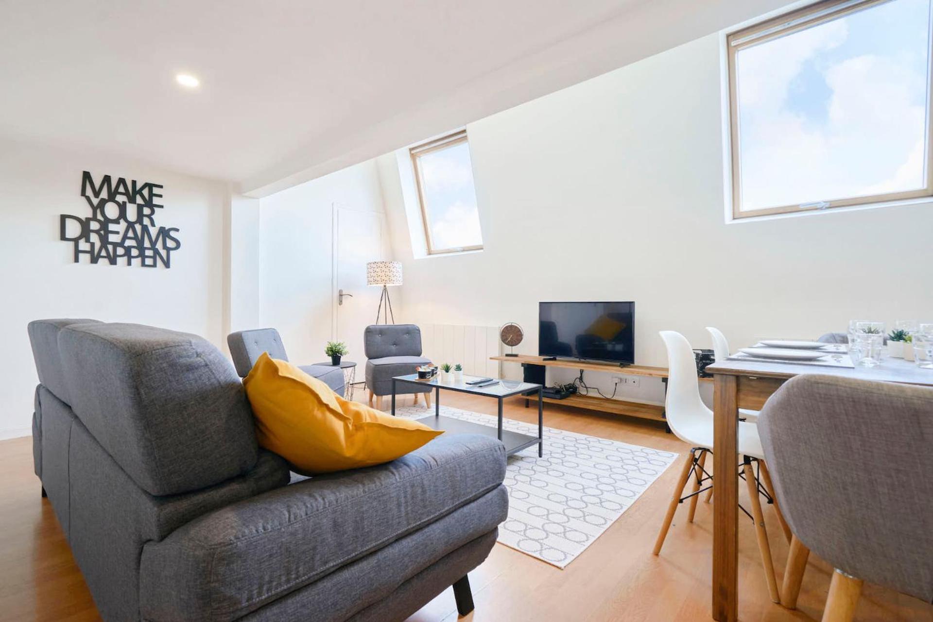 Locationstourcoing - Le Colbert Appartement Buitenkant foto